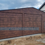 Garaż blaszany 9×6 dwuspad drewnopodobny z pomieszczeniem gospodarczym