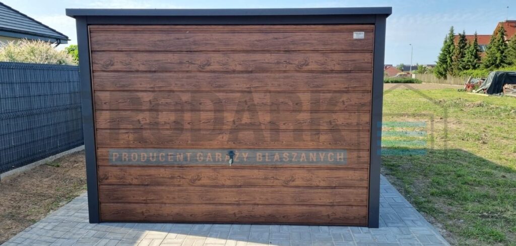 Garaż blaszany 3×5 Spad w tył w wersji PREMIUM
